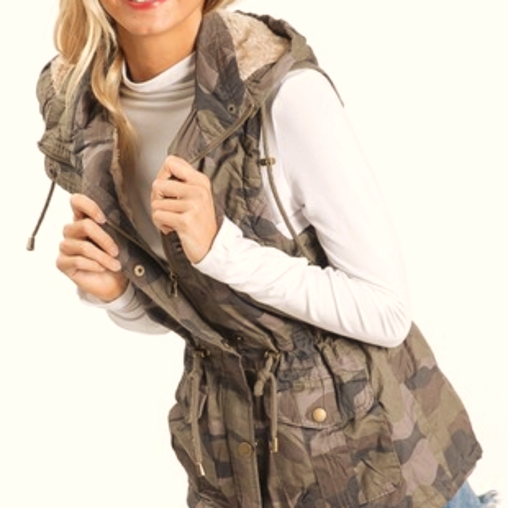 Camo print vest